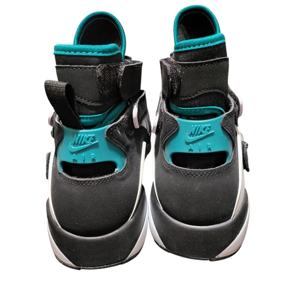 Nike AIR UNLIMITED Black and White High-Top Sneakers - Picture 5 of 6